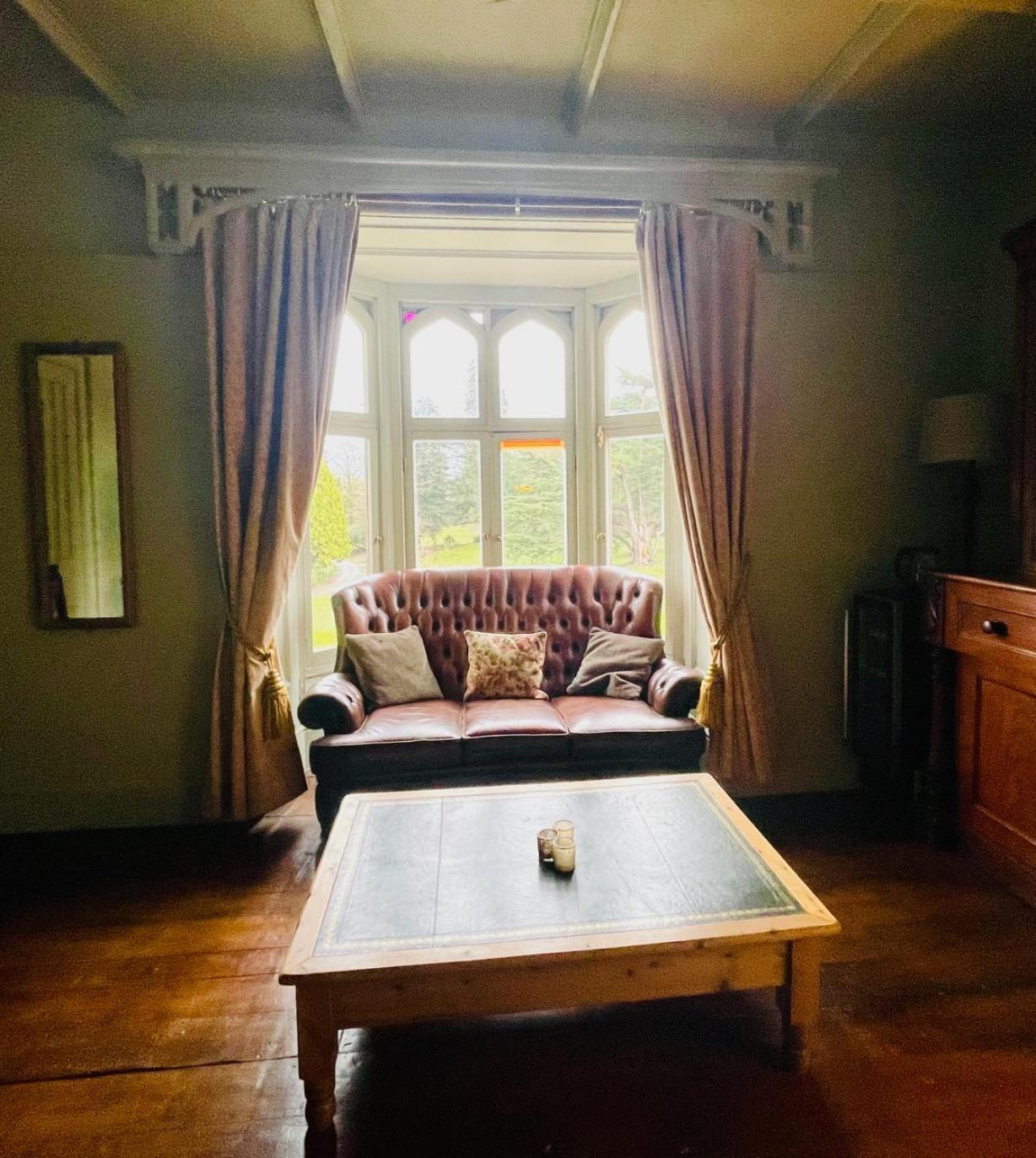 Llanerchydol Hall Suites Welshpool Bagian luar foto