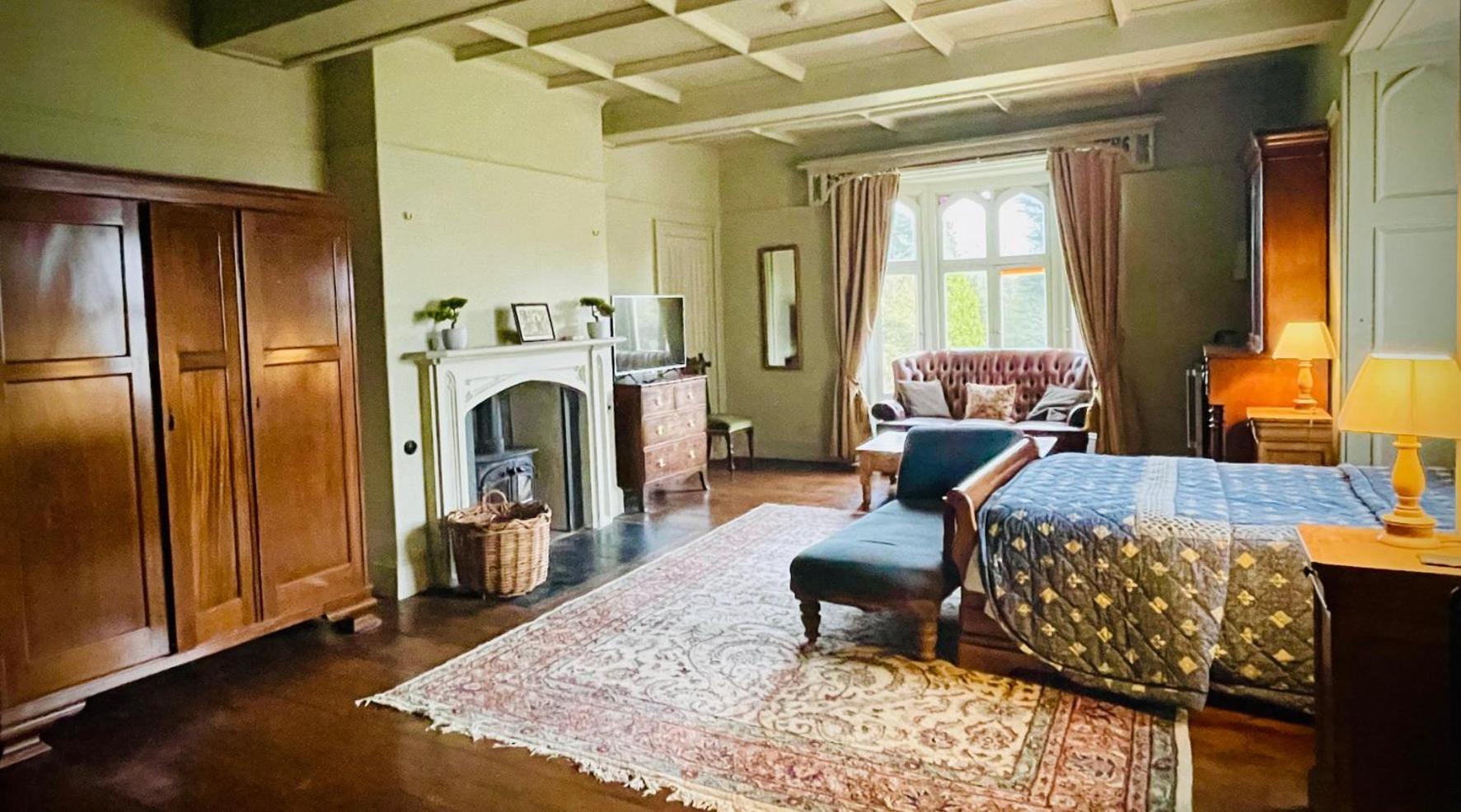 Llanerchydol Hall Suites Welshpool Bagian luar foto