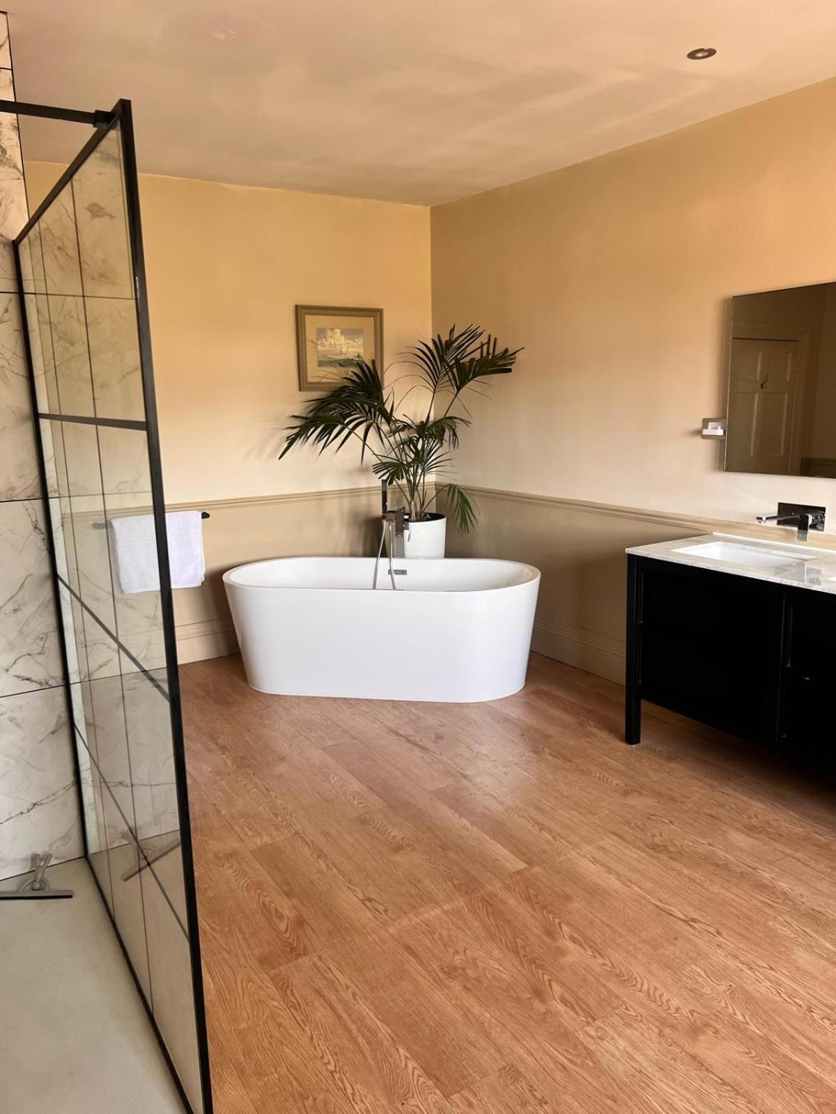 Llanerchydol Hall Suites Welshpool Bagian luar foto